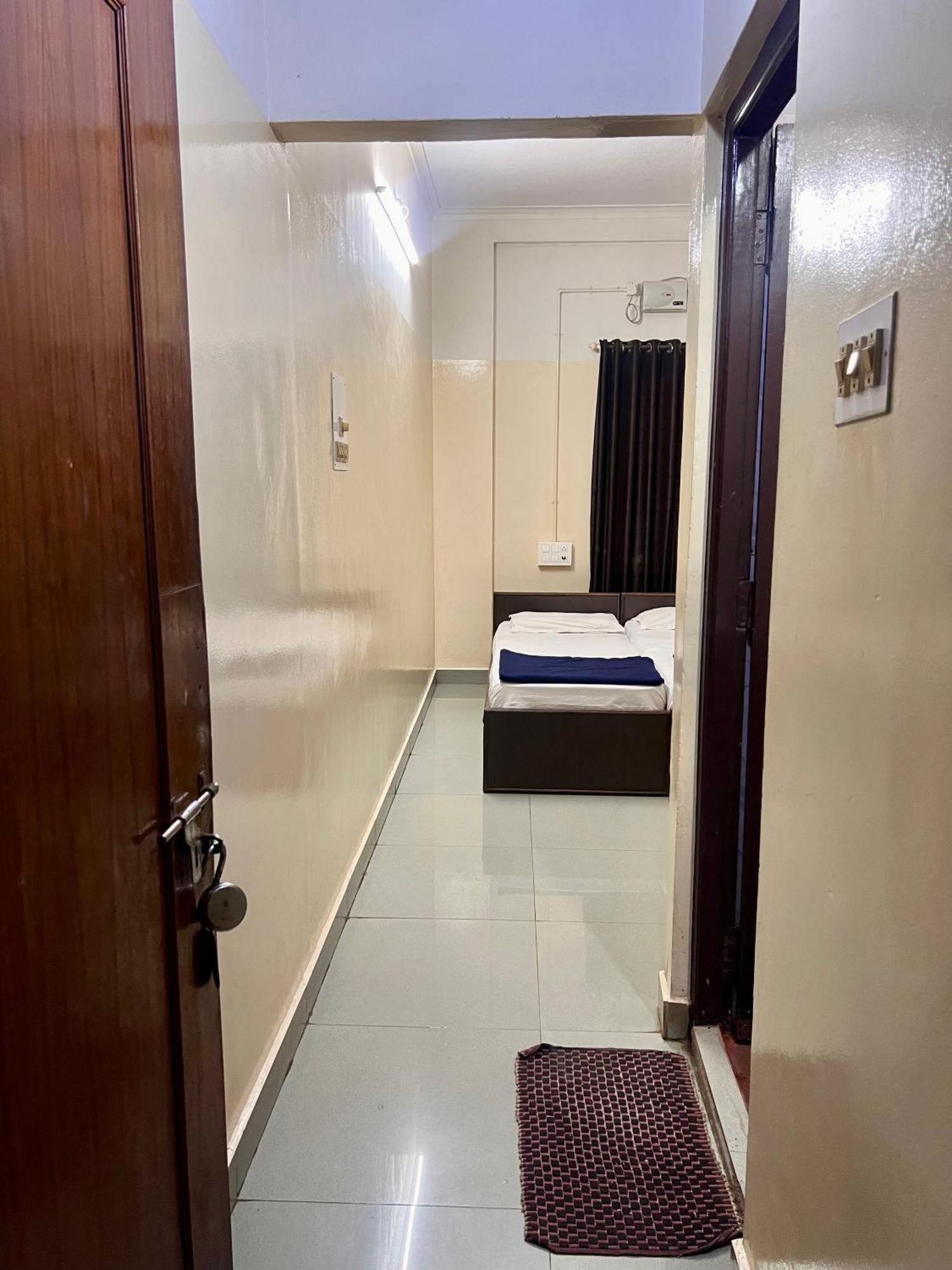 Sai Sagar Hotell Manipal Exteriör bild